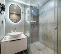 Андеграунд апартамент трехместный с выходом к бассейну в Булгаков by Десо.Курорт