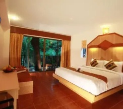 Двухместный номер Deluxe Premium двуспальная кровать в Patong Lodge Hotel