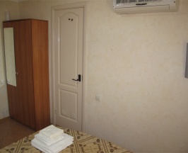 №7 Двухместный номер с двуспальной кроватью в Аркона