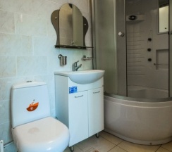 Двухместный номер Standard с балконом и с красивым видом из окна 2 отдельные кровати в Приазовочка