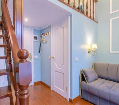 Двухуровневая студия в Цветной Петербург дом художников