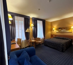 Двухместный полулюкс (двуспальная кровать) в Old Estate Hotel&SPA