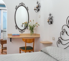 Двухместный номер Superior с видом на море двуспальная кровать в Hotel Pupetto