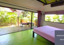 Двухместное семейное бунгало двуспальная кровать в The Jade Cottages Koh Samui