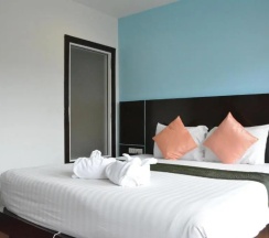 Номер Делюкс в Zephyr Grand Hotel