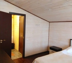 Коттедж № 14 в Александръ