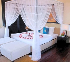 Бунгало с видом на море в Poshanu Resort
