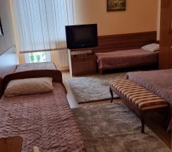 Стандартный пятиместный номер в Олимпийский визит