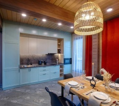 Коттедж с 4 комнатами с балконом и с красивым видом из окна в Заречье