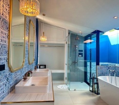 Двухместный номер Standard с видом на бассейн двуспальная кровать в The Kiri Villas Resort