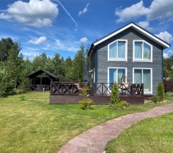 Коттедж с террасой и уличным джакузи в Ялкала