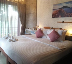 Двухместный номер Standard с видом на море двуспальная кровать в Windy Sea View Resort