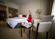 Бизнес в The Rooms Boutique Hotel