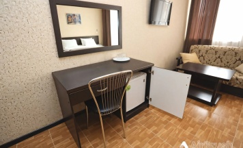 Четырёхместная студия с балконом в Mango