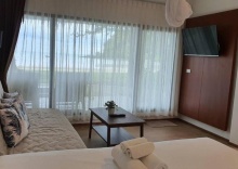 Номер Deluxe beachfront в Twin Bay Resort