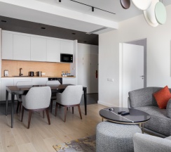 Шестиместные апартаменты с 2 комнатами в The Basilian Minsk, Curio Collection by Hilton