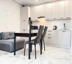 Апартаменты с балконом в Апартаменты Like Home на Земнухова 2