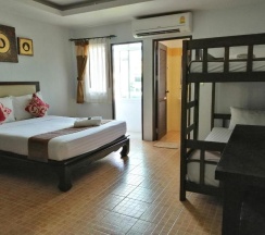 Четырёхместный номер Standard в Arina Boutique Residence