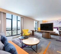 Двухместный Hampton Suite (двуспальная кровать) в Hampton by Hilton Guangzhou Jinshazhou