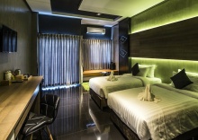 Двухместный номер Deluxe с красивым видом из окна двуспальная кровать в Cresco Hotel Buriram