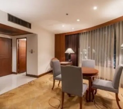 Двухместный люкс Executive двуспальная кровать в Century Park Hotel