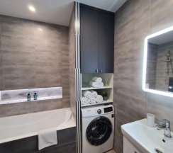 Апартаменты с балконом и с красивым видом из окна в Апартаменты Cool House