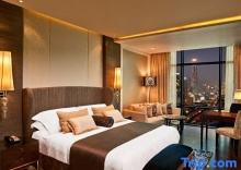 Двухместный номер Deluxe двуспальная кровать в The St Regis Bangkok