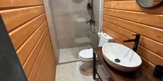 Лдзаа: Коттедж Хвоя Cottage House