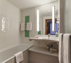 Номер Standard с двуспальной кроватью в Novotel Санкт-Петербург Центр