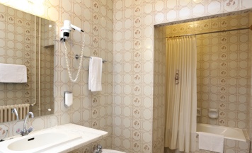 Семейный номер Standard в Danubius Hotel Gellert