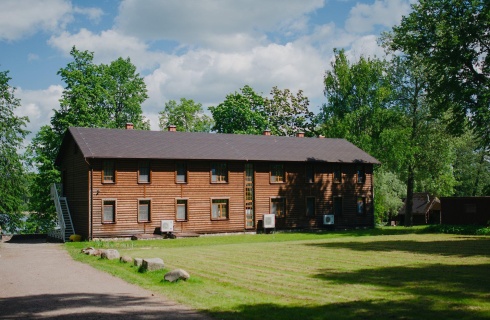 д. Алтун: Мини-отель Дом над озером