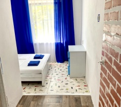 Апартаменты с 2 комнатами с красивым видом из окна в Арт-отельчик