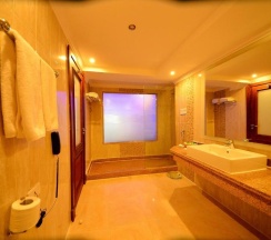 Номер Golden Swim-Up в Sea Beach Aqua Park Resort