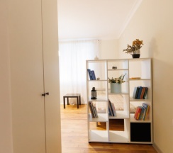 Коттедж с 6 комнатами с балконом и с красивым видом из окна в Дом пробуждения