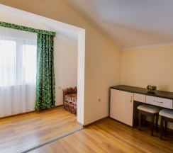 Номер семейный в Фея