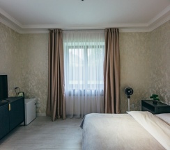 6.Двухместный номер полулюкс в Royal Lake