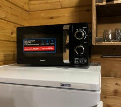 Коттедж с балконом и с красивым видом из окна в Piligrim