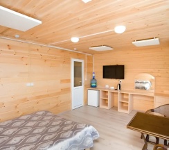 Коттедж с видом на озеро в Горное озеро