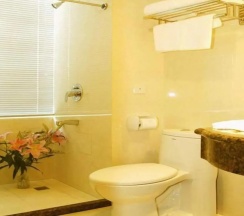 Двухместный номер Superior (двуспальная кровать) в GreenTree Inn Shanghai Hongqiao Airport Hotel