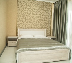 Полулюкс семейный с балконом и с видом на внутренний двор в Гега