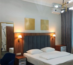 3 этаж I Двухкомнатный номер с двуспальными кроватями в Марис