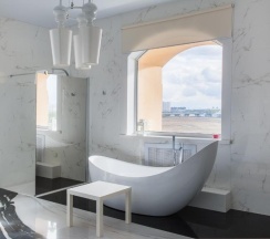 Люкс Presidential с красивым видом из окна в The One Hotel Astana