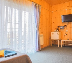 Четырёхместный люкс Superior рядом с пляжем в Ласточкин дом