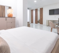 DELUXE в Grand more boutique hotel