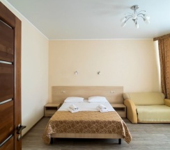 4х местный стандарт с французским балконом в Морская волна