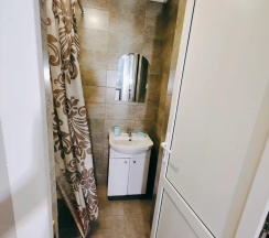 Номер комфорт улучшенный с 1 двуспальной кроватью в Гравитация