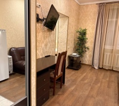 Номер улучшенный семейный с 1 двуспальной кроватью в Ринго