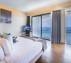Pool номер Executive Пентхаус с видом на море в Cape Sienna Gourmet Hotel & Villas