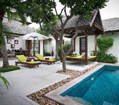 Четырёхместная вилла с 3 комнатами с видом на бассейн в Kanda Residences Pool Villas