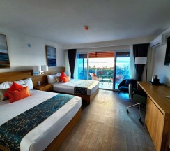 Двухместный номер Superior с балконом двуспальная кровать в Hotel 39 Jamaica